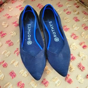 Size 8 Black Rothy's Pointed Toe Flats